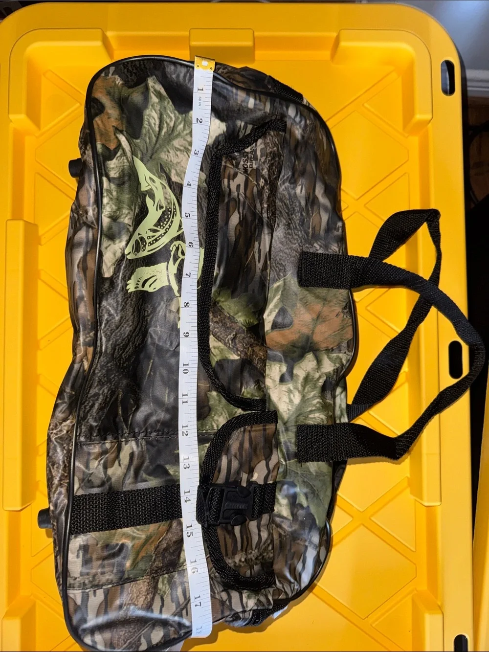 Mossy Oak Camouflage Duffel Bag - Green, Brown, Black 42.T